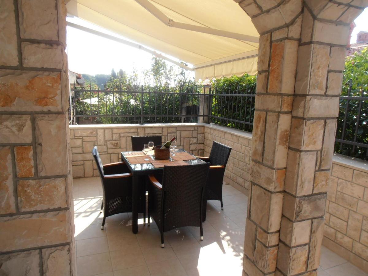 Ines 1 Holiday home *